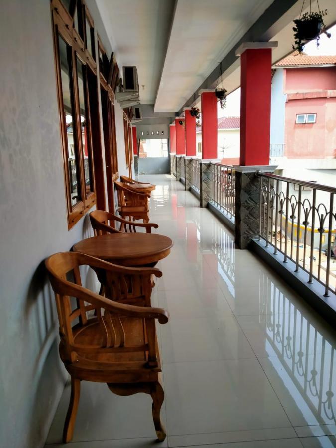 Hotel Asri Baru Purwokerto Extérieur photo