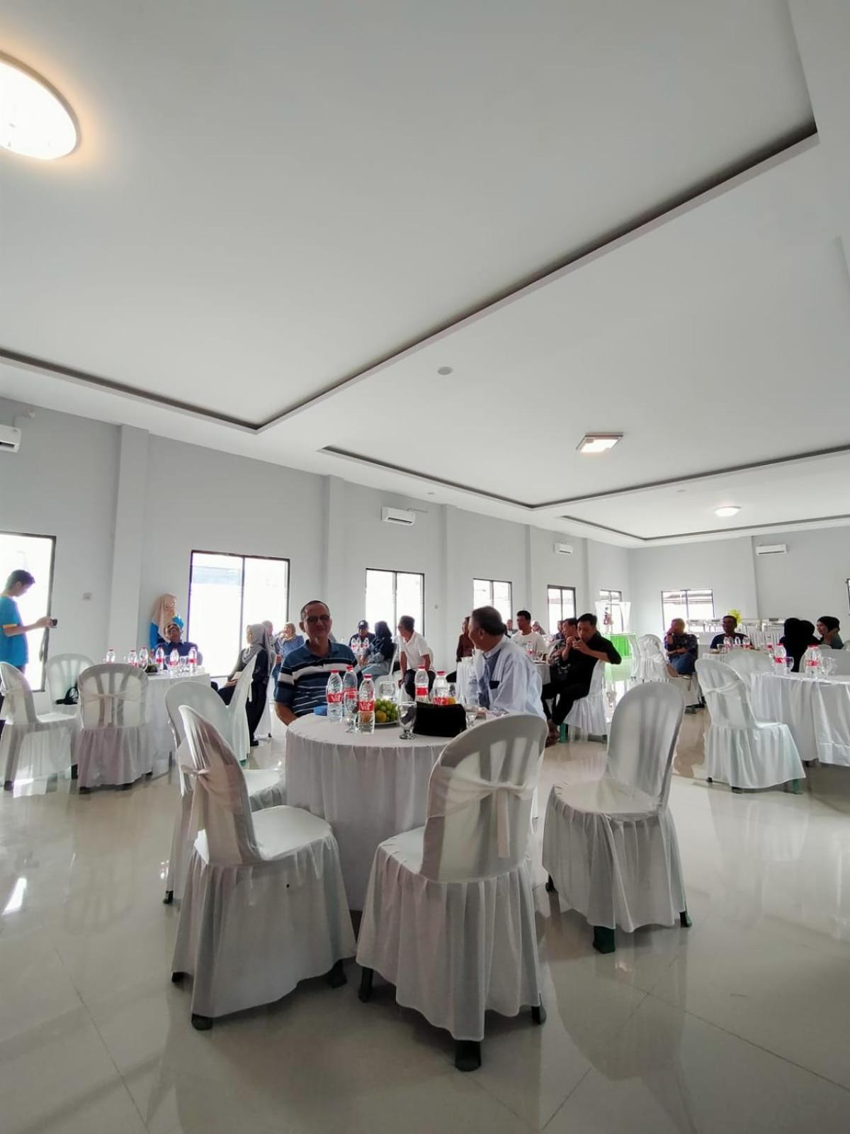 Hotel Asri Baru Purwokerto Extérieur photo