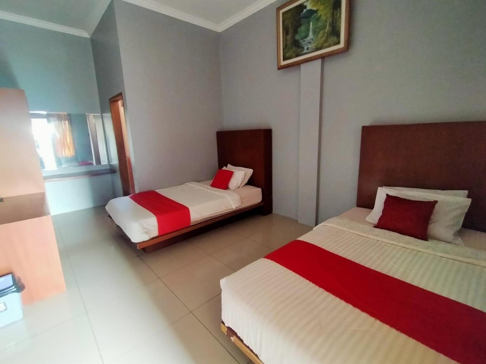Hotel Asri Baru Purwokerto Extérieur photo